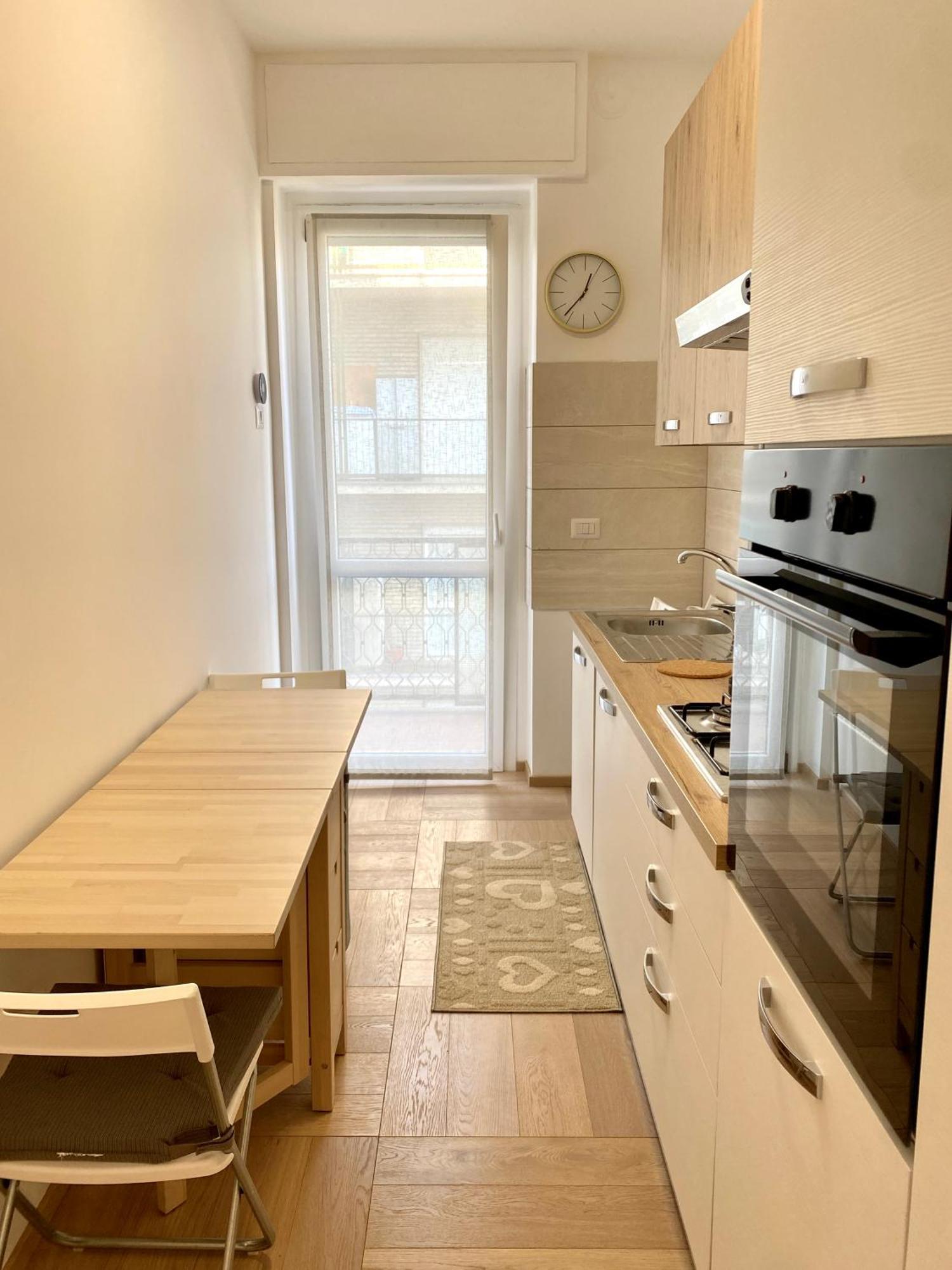 Faenza 18, A Cozy Apartment Milan Bagian luar foto